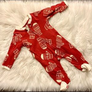 Burt’s Bee’s Baby - Long sleeve red onesie with cream mittens 0-3 months
